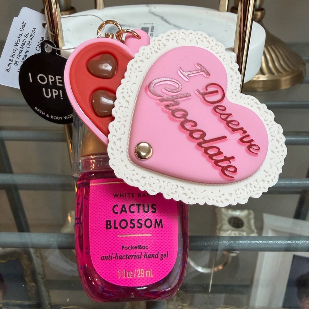Bath & Body Works Pink Heart Chicolate Box PocketBac Holder & Cactus Blossom Bac